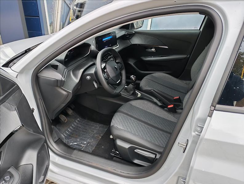 Peugeot 208 (2026) 1,2 208 ALLURE Turbo 100 MAN6 - fotka 13 z 16