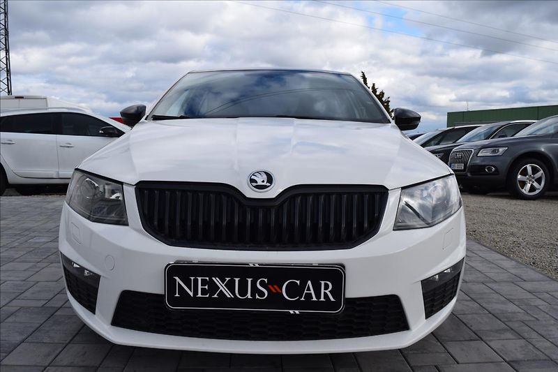 Škoda Octavia 2,0 TDI 135KW RS PO ROZVODECH - fotka 2 z 50