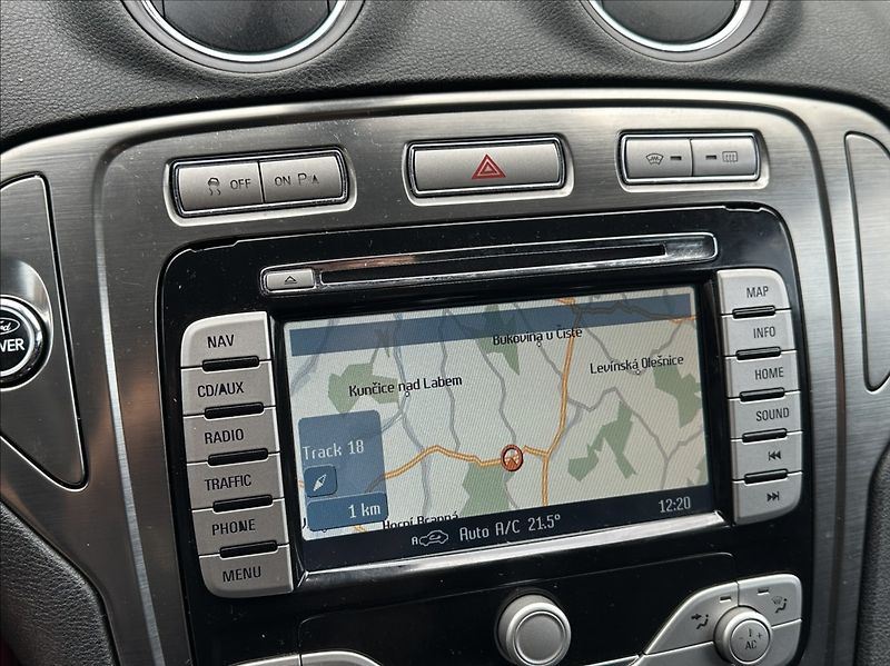 Ford Mondeo 2,3 160PS  Titanium A/T - fotka 34 z 46