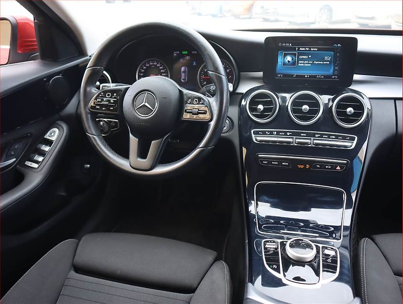 Mercedes-Benz Třídy C (2020) Classic C 200 - fotka 7 z 23
