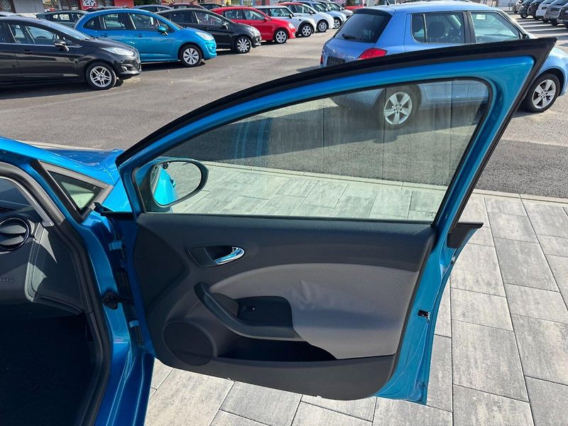 Seat Ibiza (2013) Chili 1,2 TSI 63 Kw - fotka 25 z 41