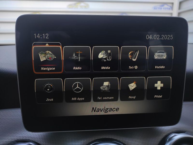 Mercedes-Benz GLA 200d 4MATIC,AT,ČR - fotka 22 z 42
