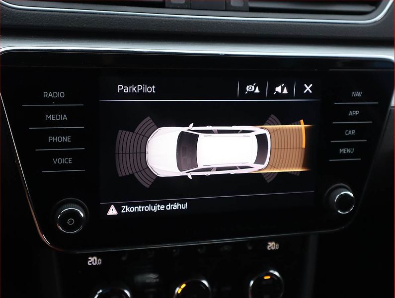 Škoda Superb (2019) Ambition Plus 2.0 TDI, 4X4 - fotka 21 z 21