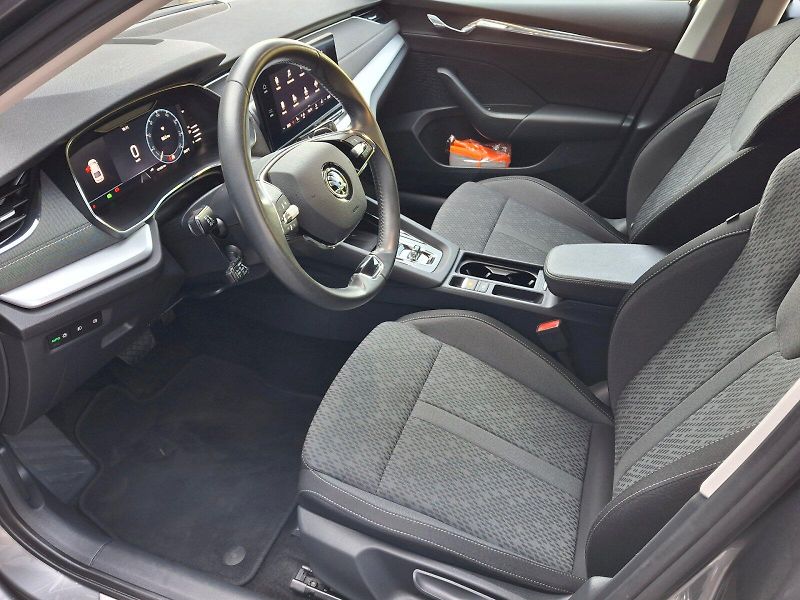 Škoda Octavia (2022) Style DSG 1,5TSi 110kW - fotka 6 z 34