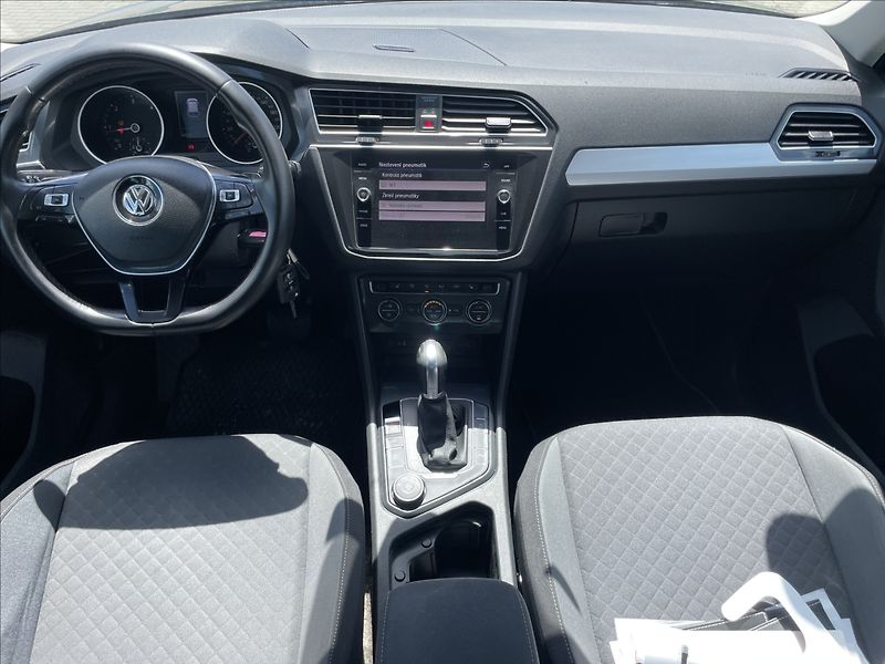 Volkswagen Tiguan 2,0 TDi 110kw DSG 4-matic bez - fotka 12 z 36