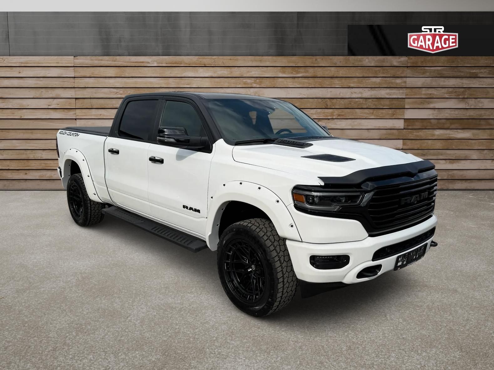 Dodge RAM +HEMI+HEAD UP+OFFROAD PAKET+