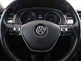 Volkswagen Passat (2015) Highline 2.0 TDI, Automat - náhled 12