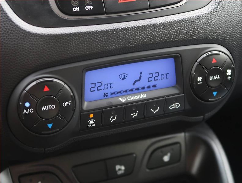 Hyundai ix35 (2014) 1.6 GDI, Serv.kniha, Tempomat - fotka 17 z 18