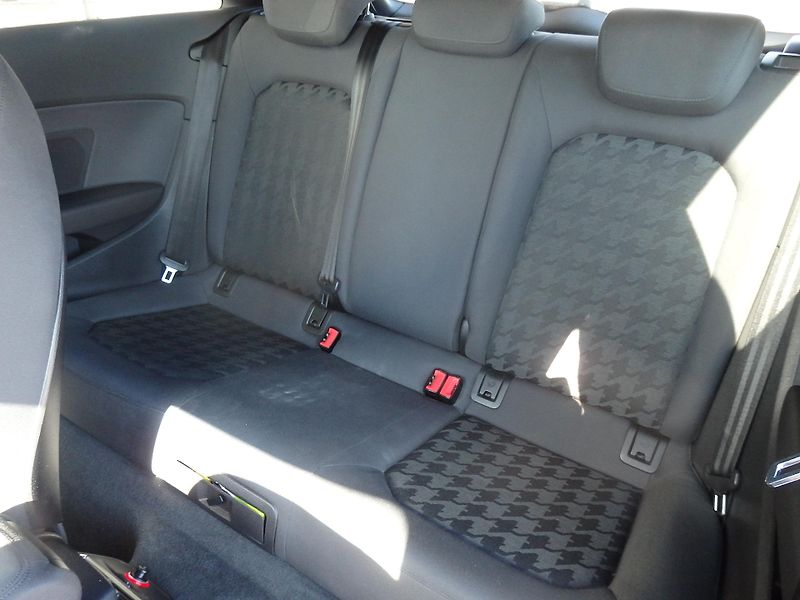 Audi A3 1.2 TFSI 6x AIRBAG, NAVIGACE - fotka 7 z 18