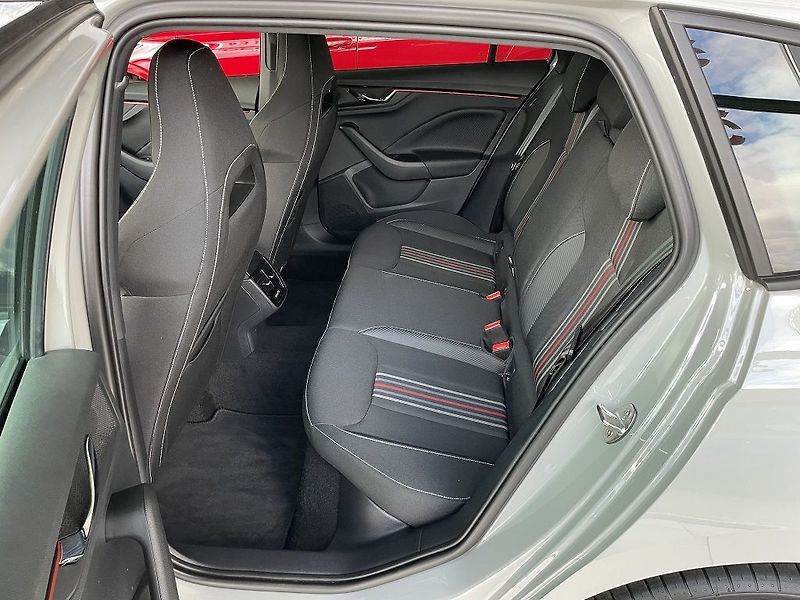 Škoda Scala Monte Carlo 1.0 TSI 85 kW - fotka 8 z 13
