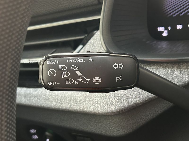 Škoda Kamiq 1.0 TS Selection - fotka 18 z 30