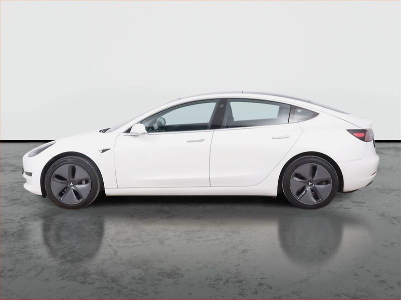 Tesla Model 3 (2019) Std Range Plus 55kWh, SoH 79% - fotka 3 z 22