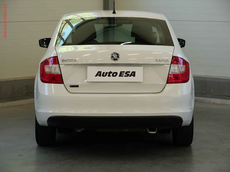 Škoda Rapid (2015) 1.2 TSI, 2.maj,ČR, AC - fotka 5 z 19