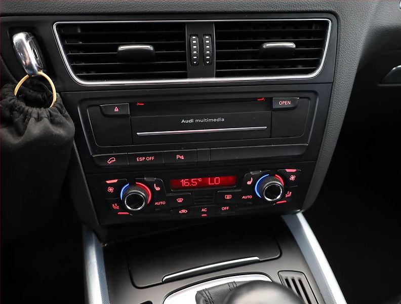 Audi Q5 (2009) 3.0 TDI, 4X4, Automat, Navi - fotka 10 z 16