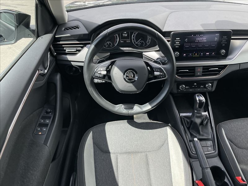 Škoda Kamiq 1,5 TSI DSG Style TAŽNÉ+ACC - fotka 7 z 23