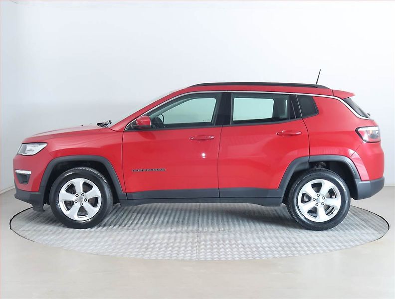 Jeep Compass (2018) 1.4 MultiAir, ČR,1.maj - fotka 3 z 17
