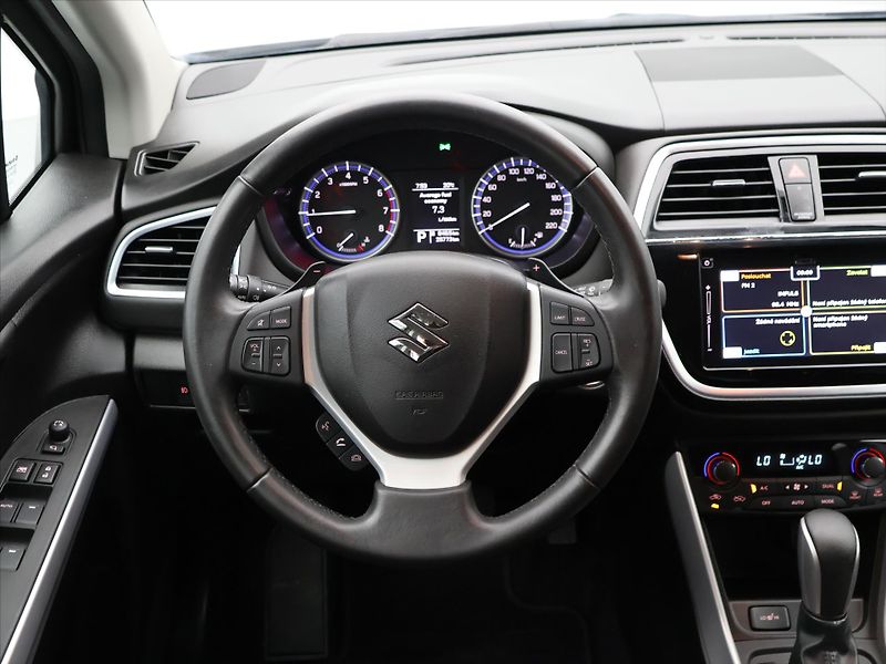 Suzuki SX4 S-Cross 1.4 BoosterJet 103kW Premium A - fotka 18 z 32