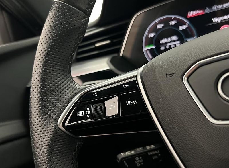 Audi Q8 e-tron 55 Q 360k Matrix Vzduch Pano - fotka 15 z 35