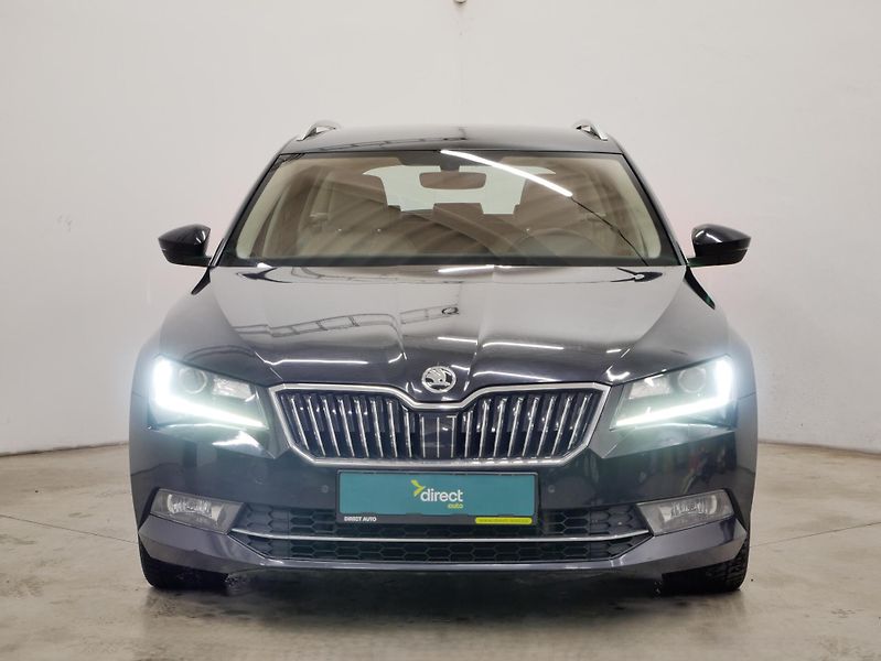 Škoda Superb - fotka 4 z 25