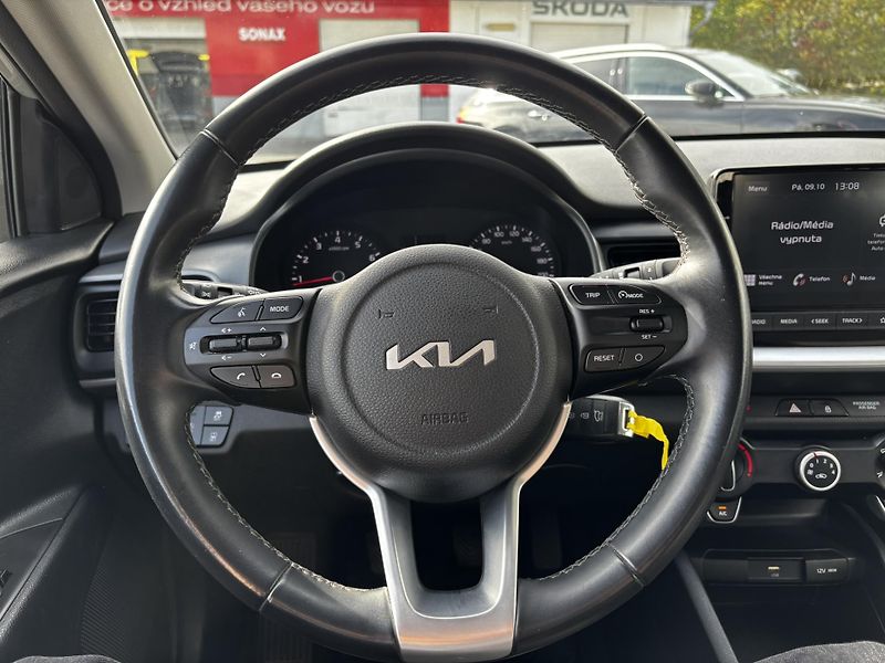 Kia Stonic (2023) Comfort 1.2 DPI (62 kW) - fotka 8 z 11