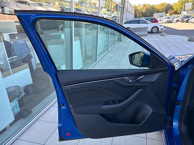 Škoda Kamiq 1.5TSI 110 kW STYLE DSG - fotka 22 z 30