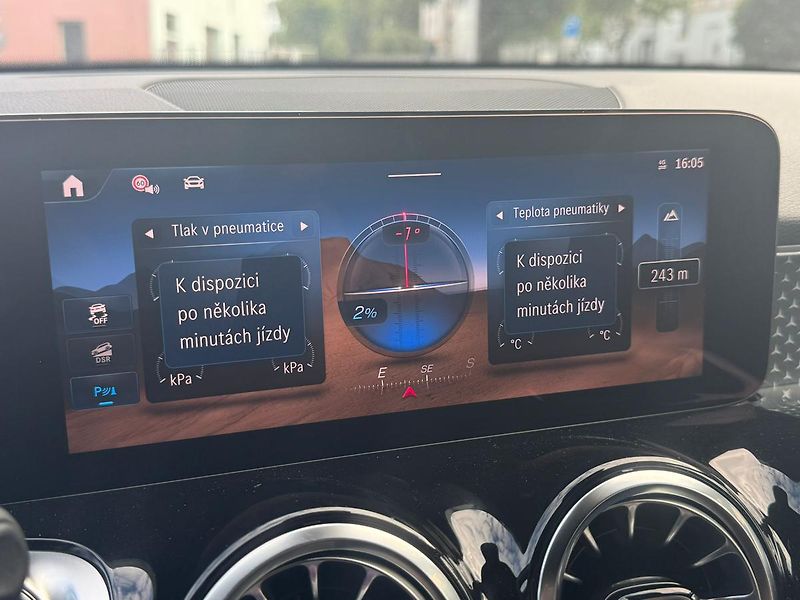 Mercedes-Benz GLB (2025) 200 d 4MATIC - fotka 22 z 29