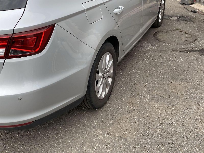 Seat Leon (2015) ST 1.6 TDI DSG Style - fotka 24 z 29