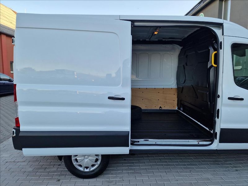 Ford Transit 2.0TDCi 77kW 350 TREND L2 - fotka 18 z 44