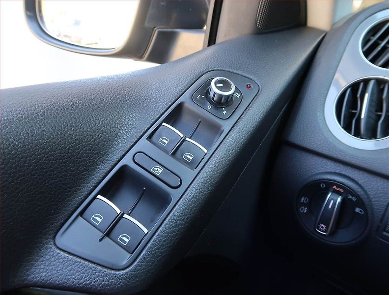 Volkswagen Tiguan (2014) 2.0 TDI, 4X4, Automat - fotka 17 z 20