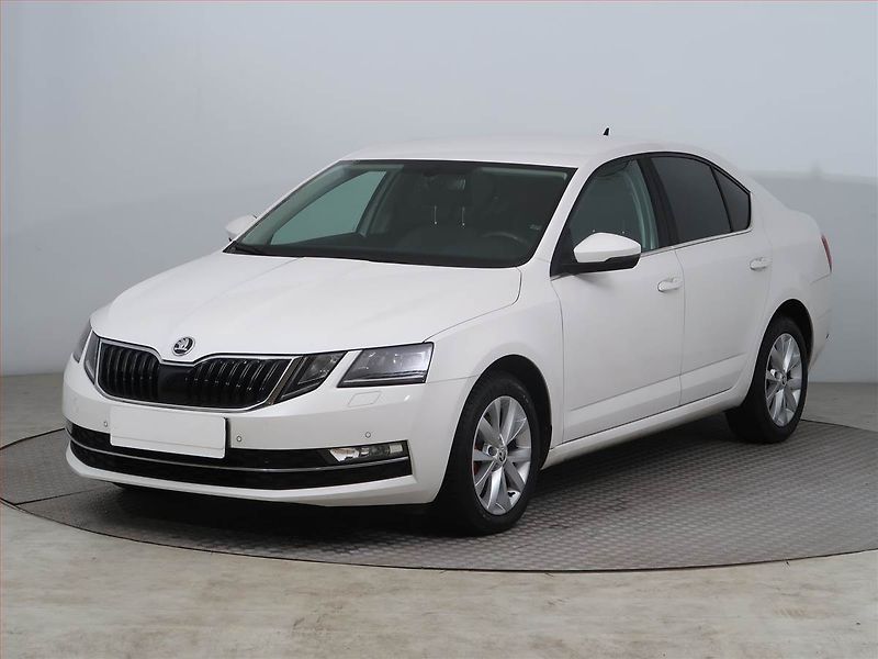 Škoda Octavia (2017) Style 1.6 TDI, Serv.kniha - fotka 2 z 14
