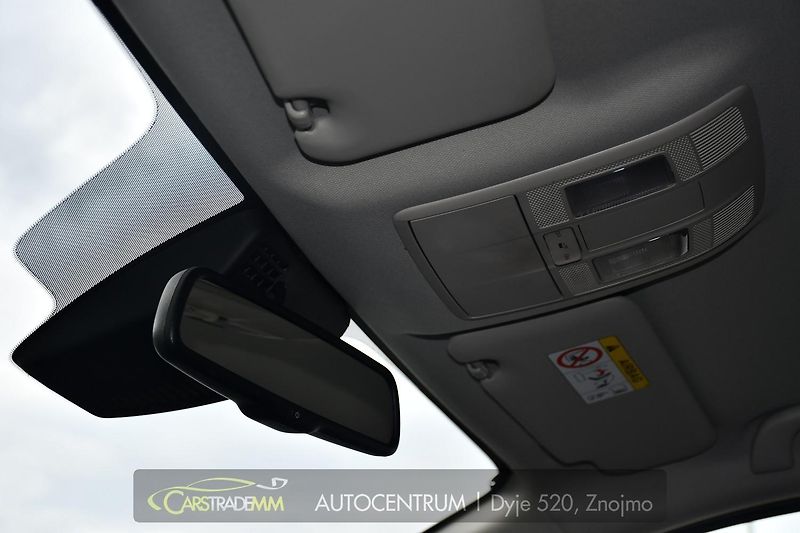 Mazda 3 2.0 SkyActiv-G120 REVOLUTION - fotka 45 z 52