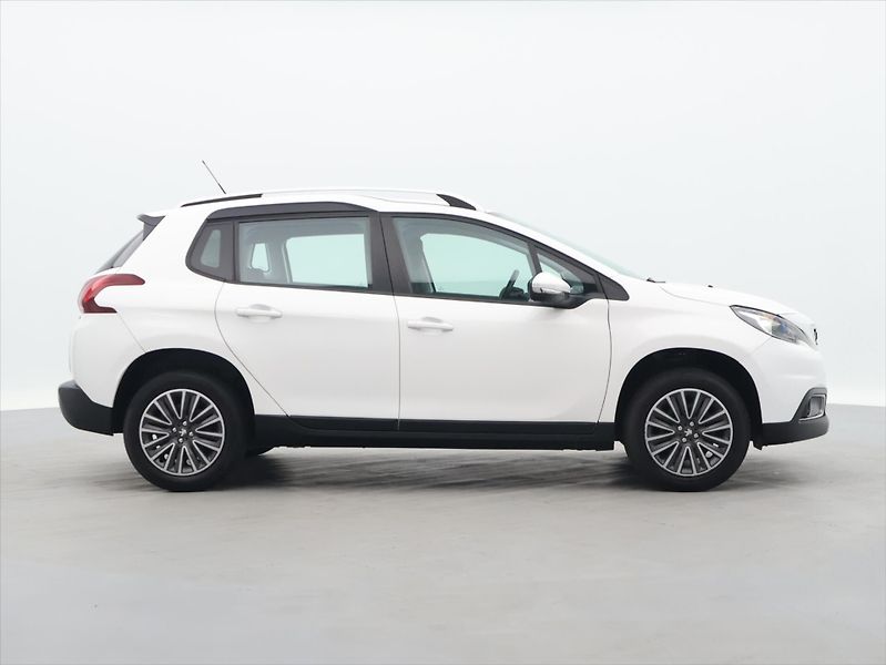 Peugeot 2008 1.2 PT 82k Active Pack 1.Maj - fotka 8 z 26
