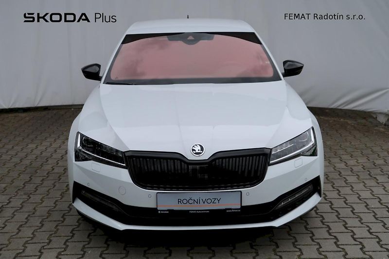 Škoda Karoq (2025) SportLine 2,0 TDi /110 kW - fotka 4 z 30