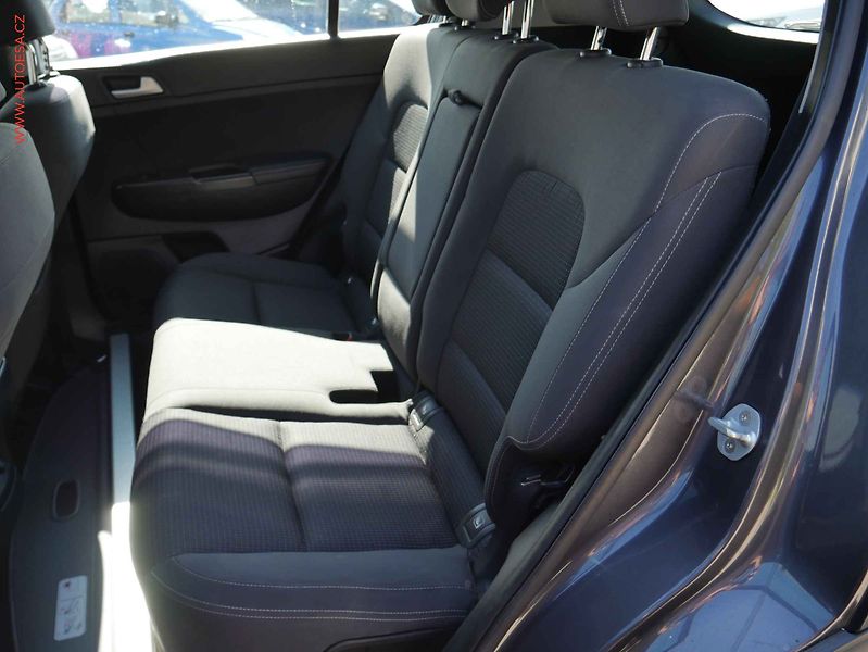 Kia Sportage (2016) 1.7 CRDi, ČR, Navi, AC - fotka 10 z 16