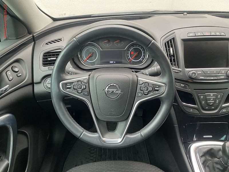 Opel Insignia (2014) 2.0 CDTI 4x4, 1.maj,ČR - fotka 11 z 19