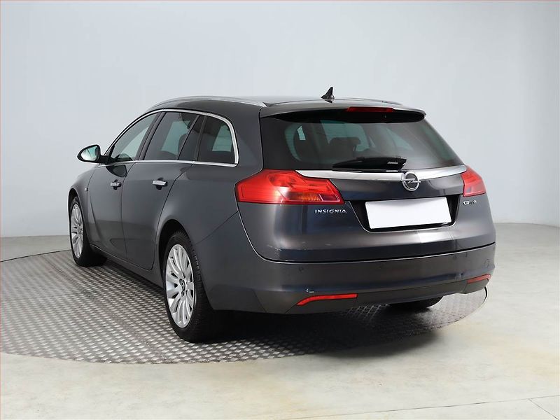 Opel Insignia (2013) Cosmo 2.0 CDTI, 4X4 - fotka 4 z 18