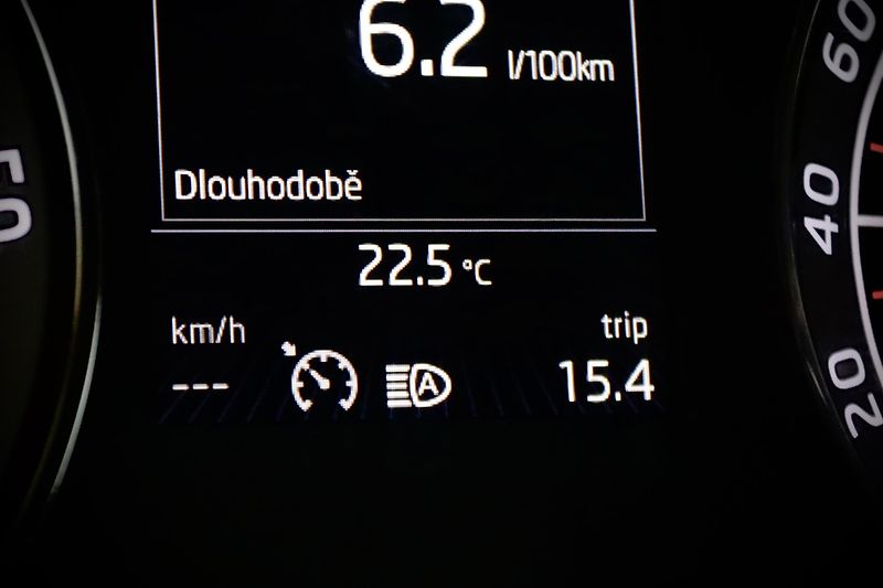 Škoda Superb 3 2.0 TDI 140 kW DSG L&K - fotka 40 z 49