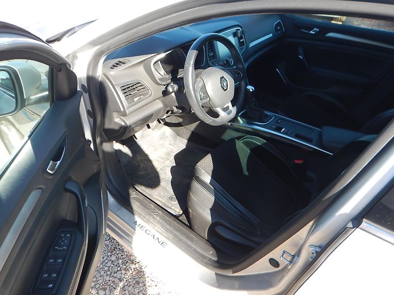 Renault Mégane 1.2 TCe, ČR, 97 kW - fotka 9 z 26