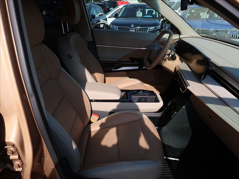 SsangYong Actyon 1,5 GDi,120kW,AWD,Premium,A6 - fotka 13 z 33