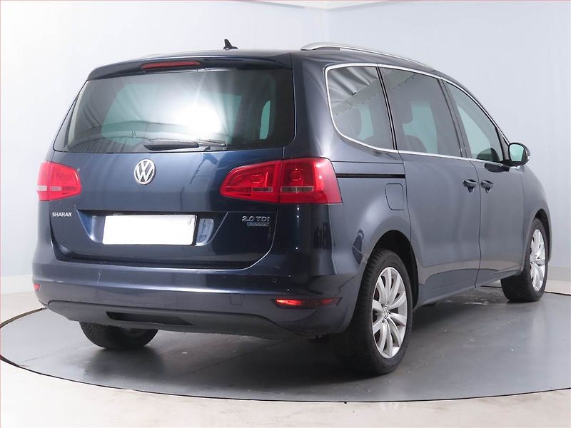 Volkswagen Sharan (2011) Highline 2.0 TDI, Navi - fotka 5 z 15