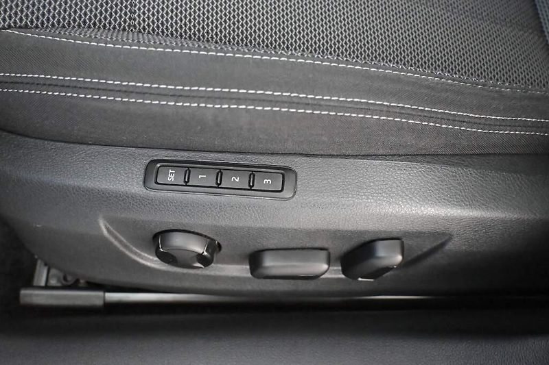Škoda Superb (2022) 2.0 STYLE 147 KW DSG MATRIX LE - fotka 28 z 35
