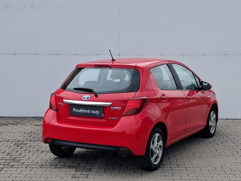 Toyota Yaris 1.5 HSD Trend - fotka 2 z 23