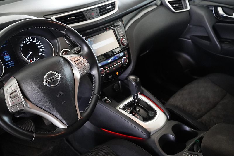 Nissan Qashqai - fotka 13 z 25