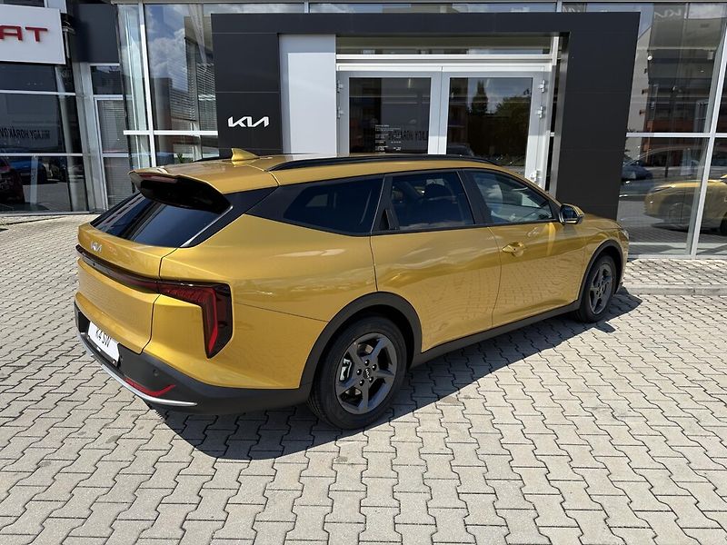 Kia K4 Sportswagon (2026) 1,6 T-GDi 7DCT 110 kW EXCLUSIV - fotka 3 z 6