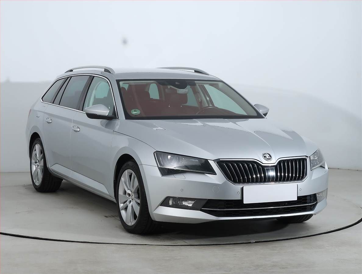 Škoda Superb 2.0 TDI, Automat, Navi, Xenony