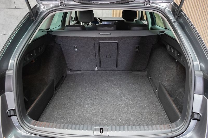 Škoda Octavia 1.5 TSI e-TEC*TAŽNÉ*DPH*ČR 1.M - fotka 34 z 37