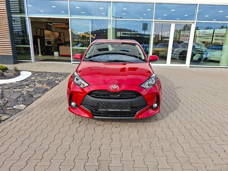 Toyota Yaris 1.5 HEV 116K Comfort - fotka 2 z 12
