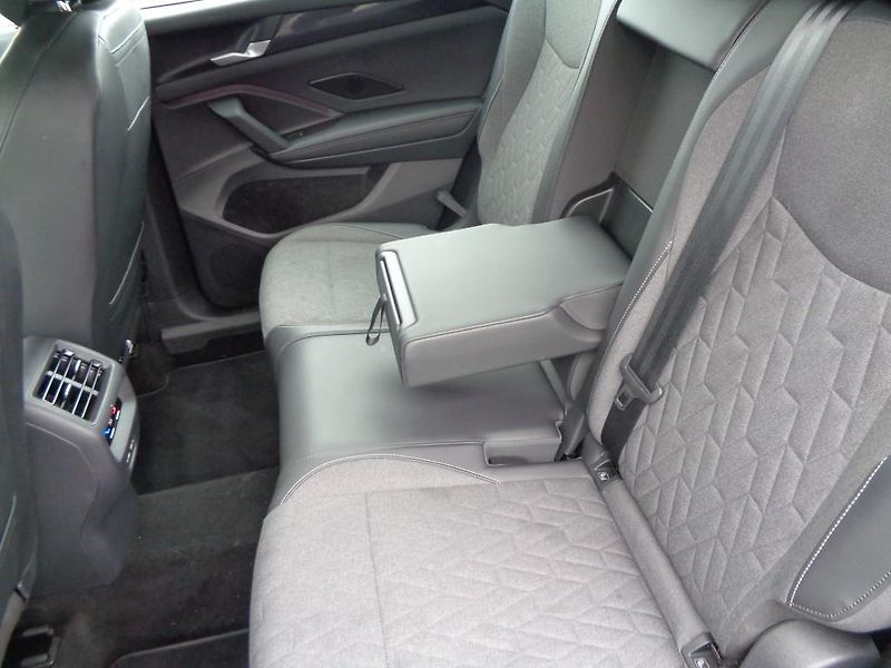 Volkswagen Tayron 2.0TDI DSG 4MOTION LIFE 7 MÍST - fotka 25 z 30