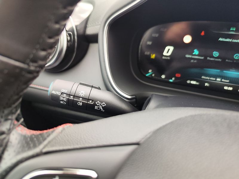 MG HS 1.5 TGi/119kW Emotion - fotka 32 z 38