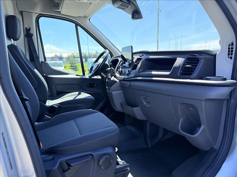 Ford Transit 2,0 EcoBlue 96kW L3H2 WEBASTO - fotka 17 z 28